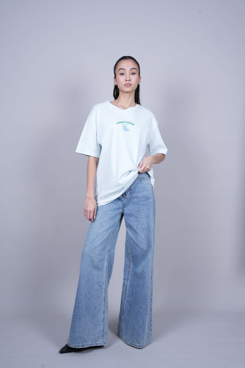 GARDEN GOSSIP OVERSIZED T-SHIRT