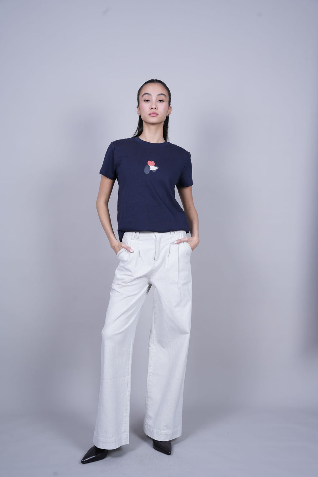 MINIMAL GRAPHIC T-SHIRT