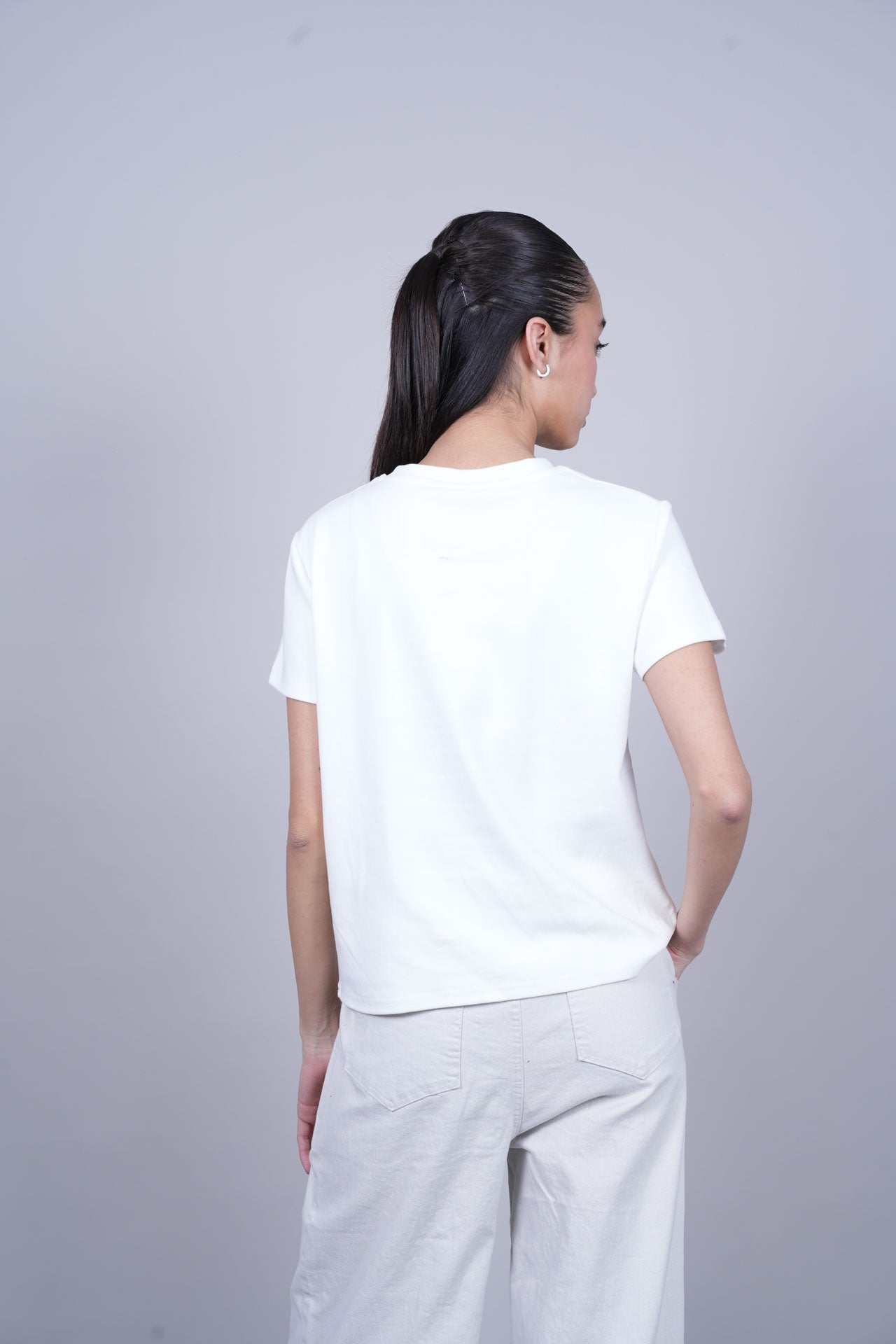 MINIMAL GRAPHIC T-SHIRT