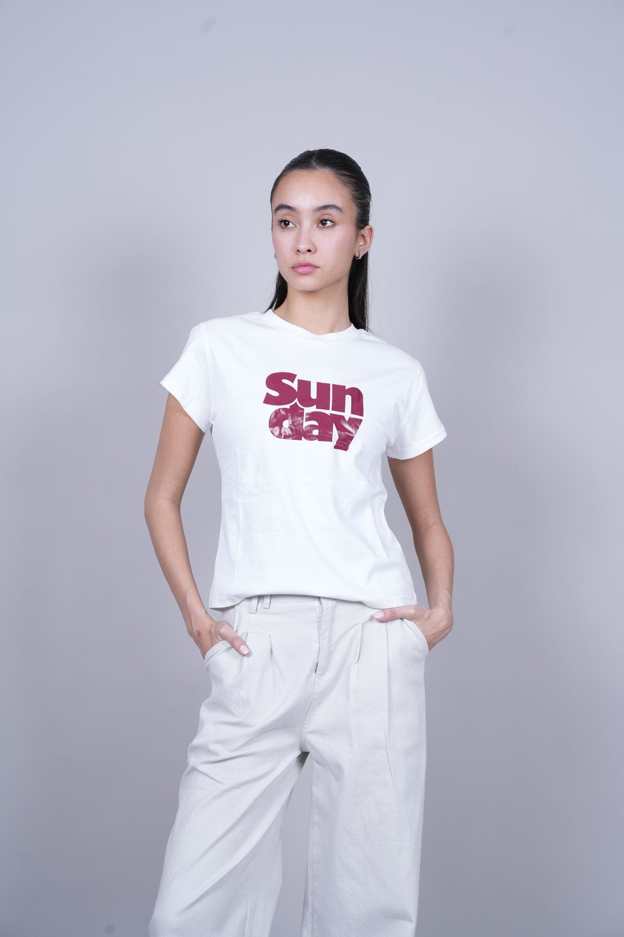 SUNDAY GRAPHIC T-SHIRT