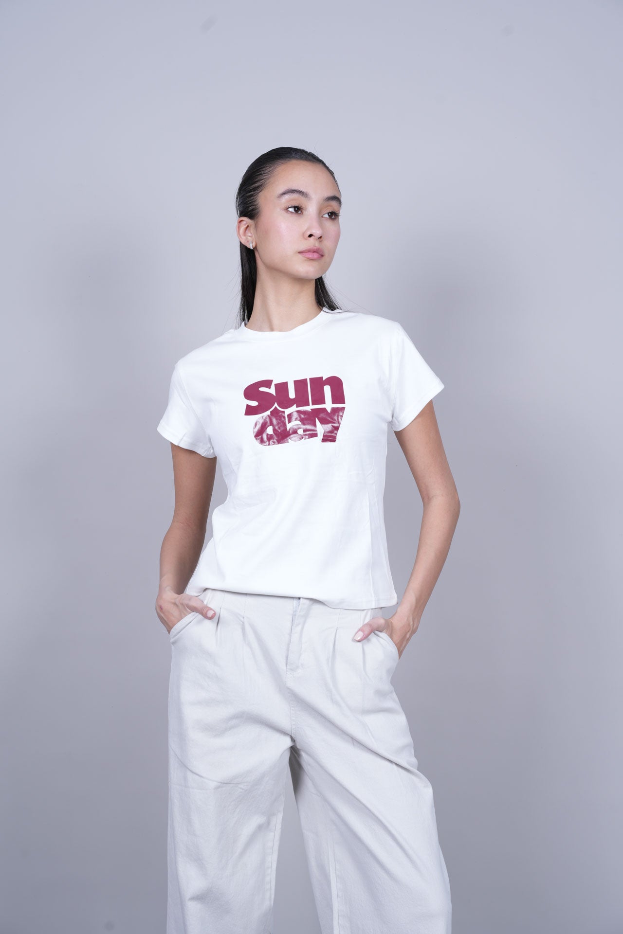SUNDAY GRAPHIC T-SHIRT