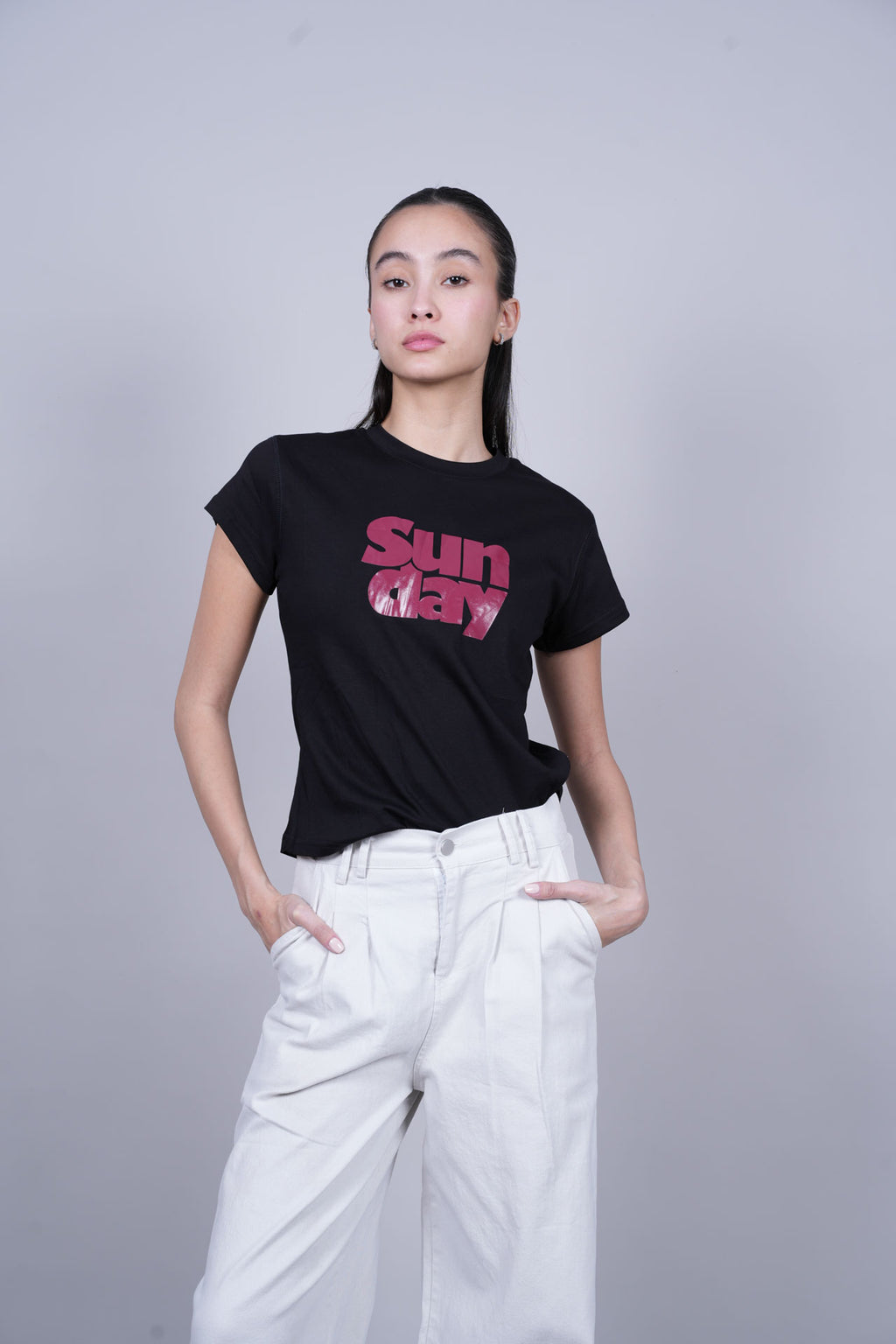 SUNDAY GRAPHIC T-SHIRT