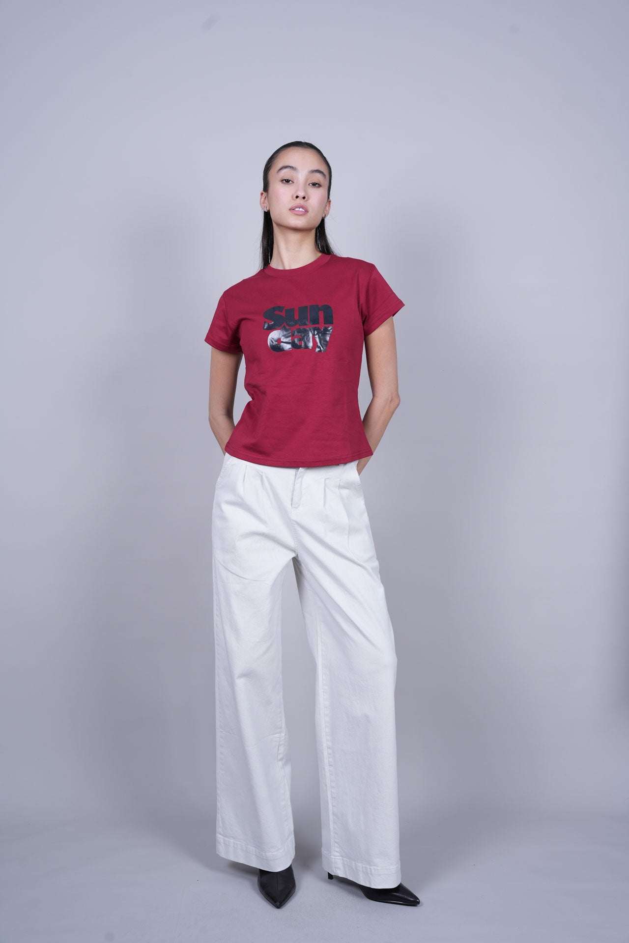 SUNDAY GRAPHIC T-SHIRT