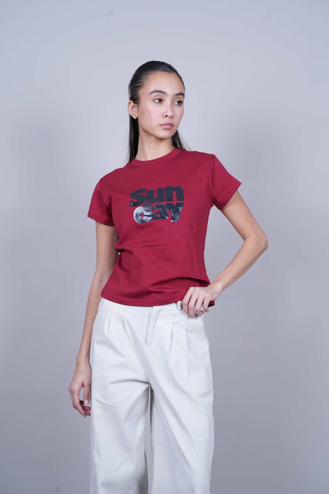 SUNDAY GRAPHIC T-SHIRT