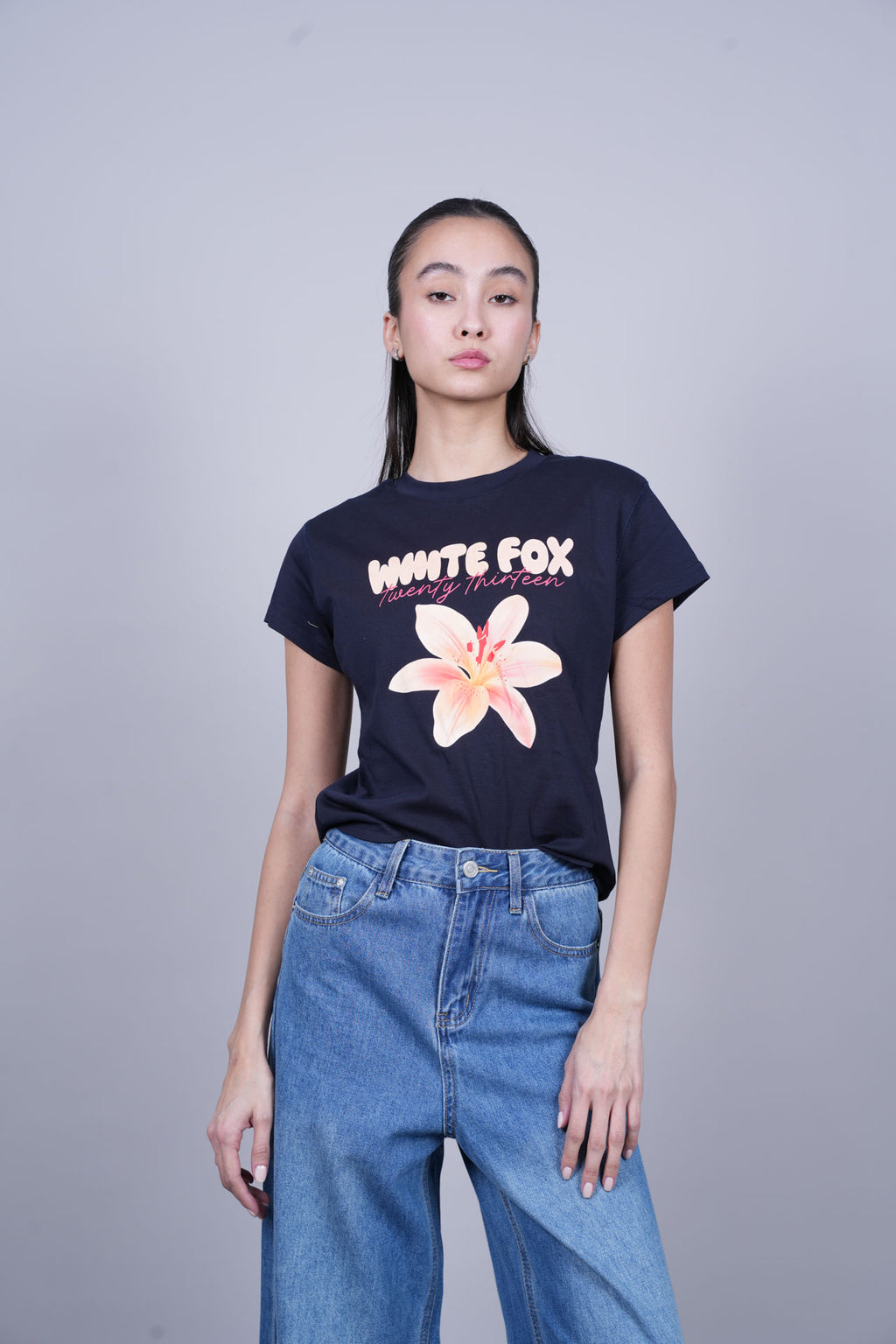 WHITE FOX FLORAL GRAPHIC T-SHIRT
