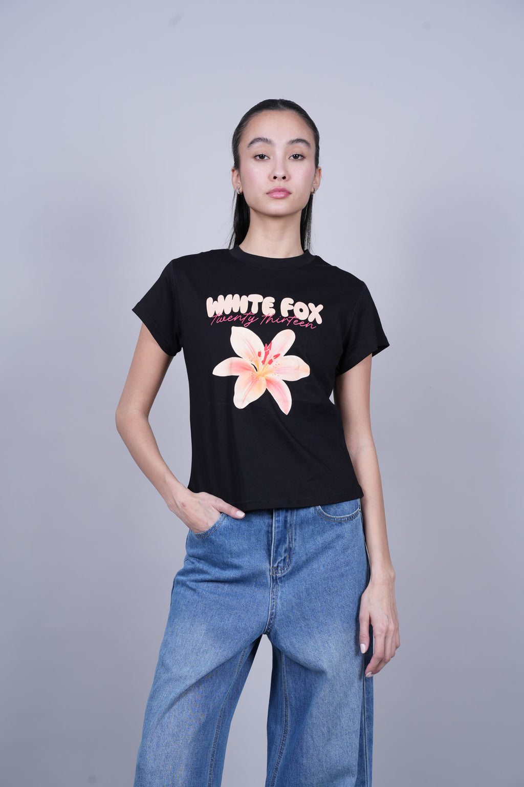 WHITE FOX FLORAL GRAPHIC T-SHIRT