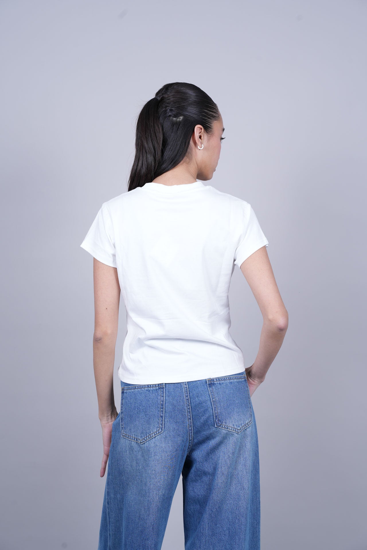 WHITE FOX FLORAL GRAPHIC T-SHIRT