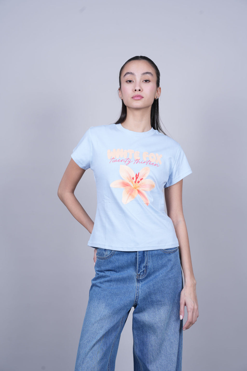 WHITE FOX FLORAL GRAPHIC T-SHIRT