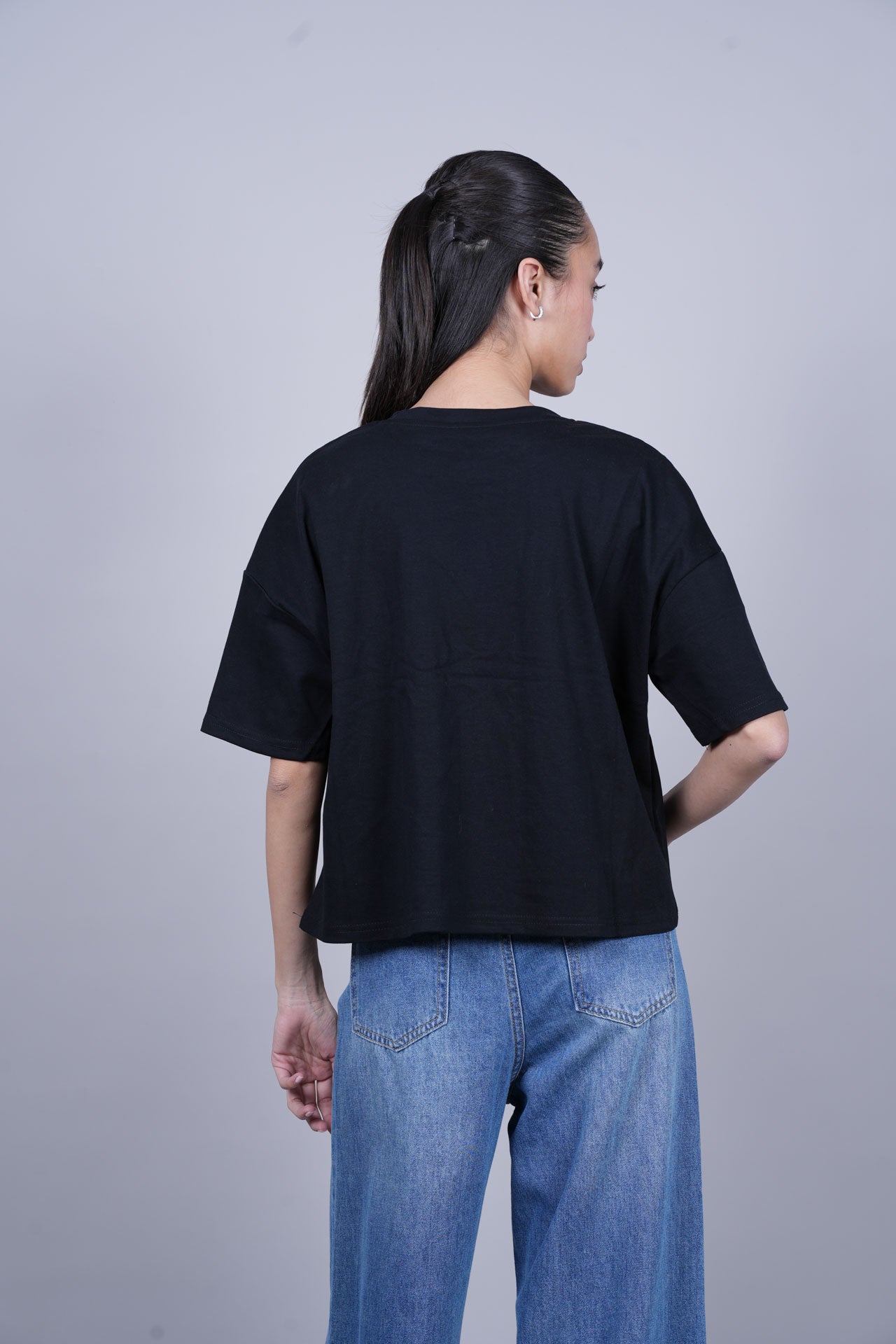 STRAWBERRY GRAPHIC T-SHIRT