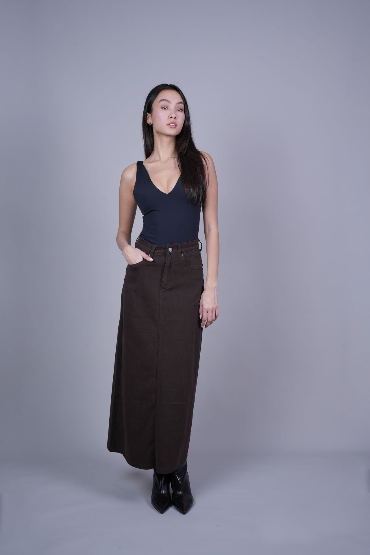 LONG BROWN SKIRT