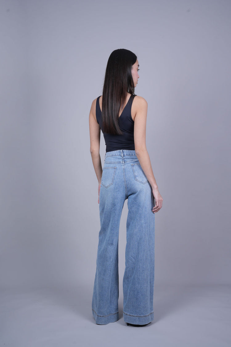 RELAXED FIT WIDE-LEG JEANS