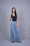 LIGHT BLUE FRAYED HEM DENIM JEANS