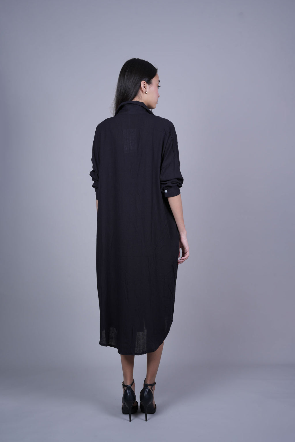 OVERSIZED BUTTON-DOWN MIDI SHIRT DRESS