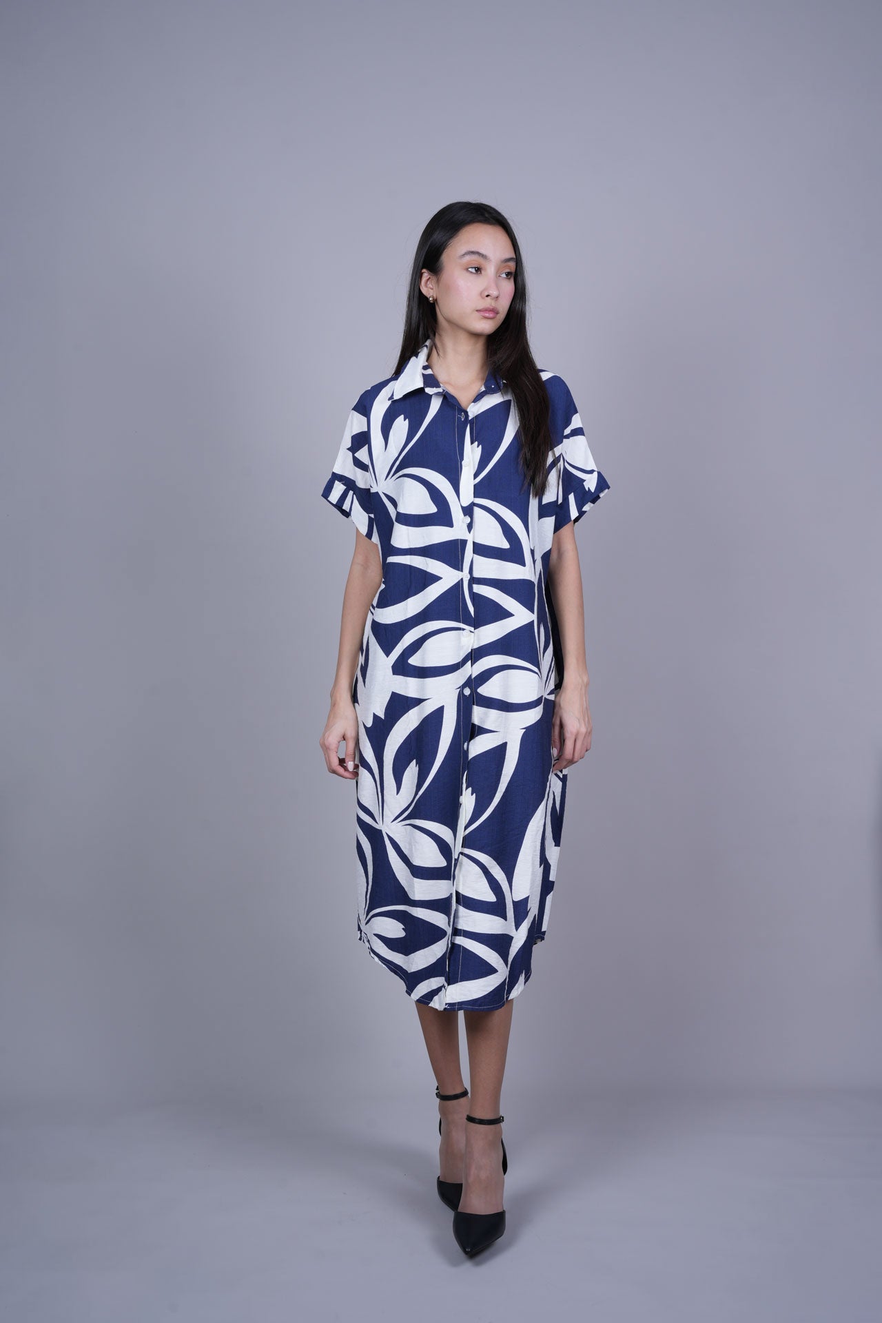 RELAXED FIT COLLARED MIDI DRESS