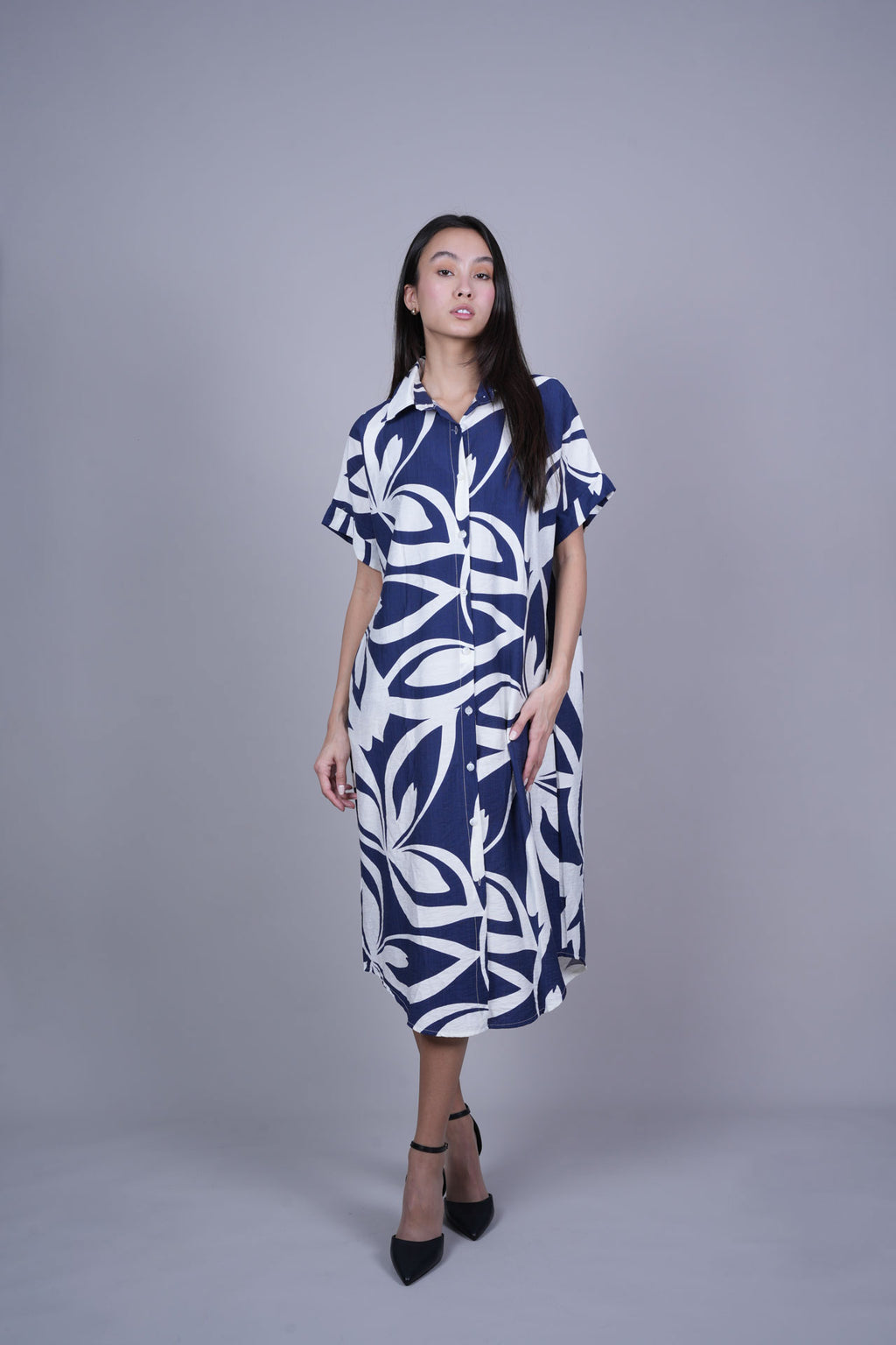 RELAXED FIT COLLARED MIDI DRESS