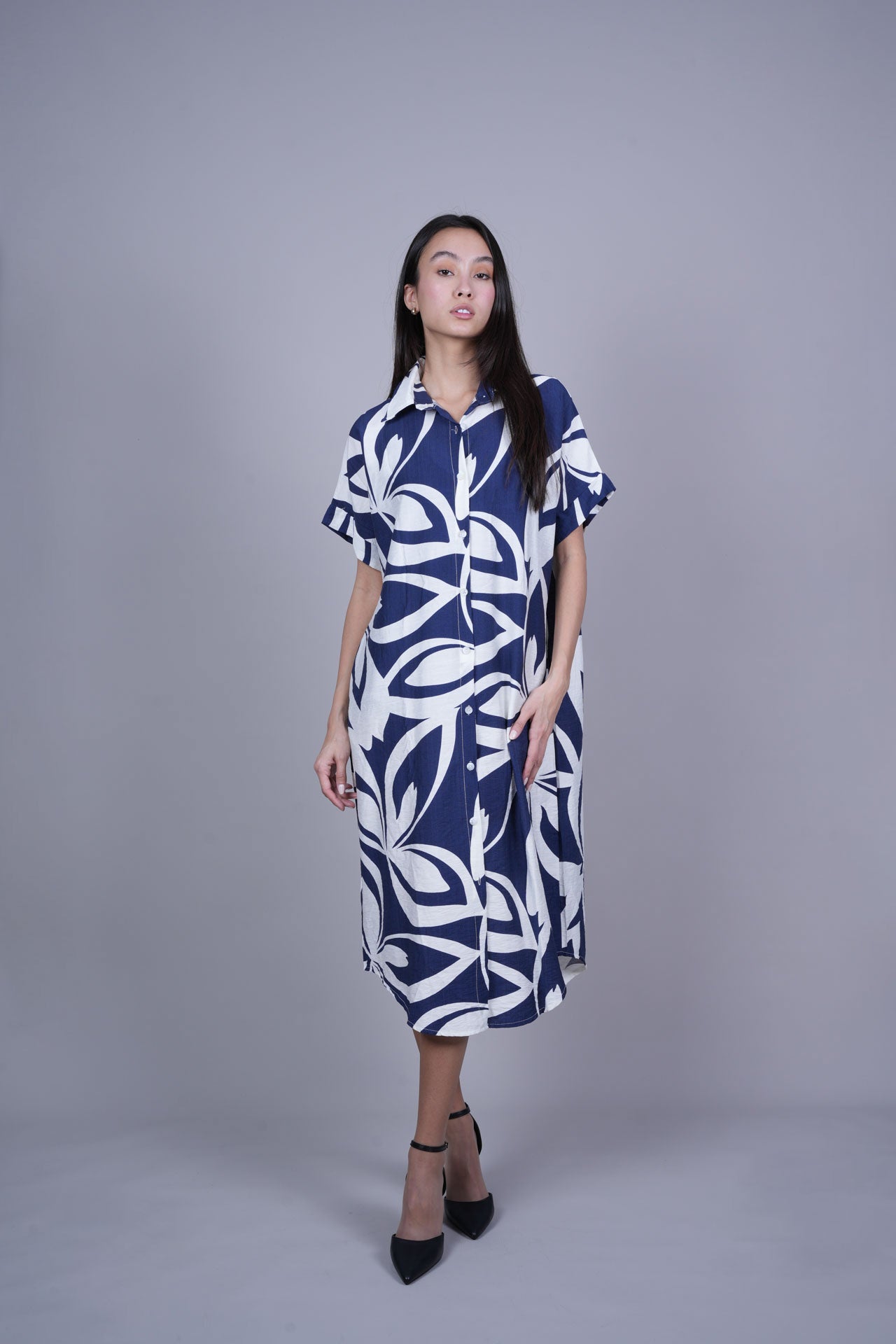 RELAXED FIT COLLARED MIDI DRESS