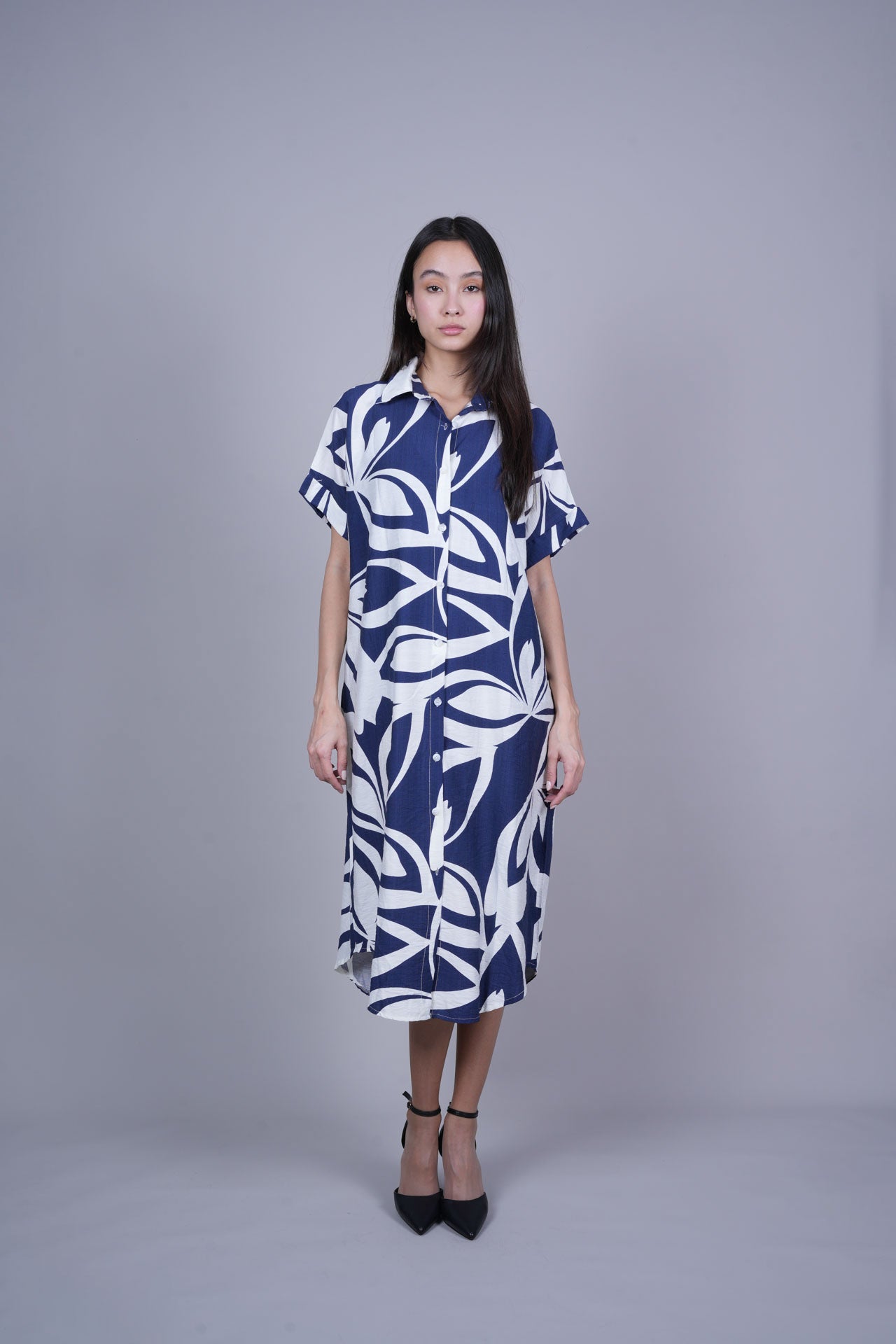 RELAXED FIT COLLARED MIDI DRESS