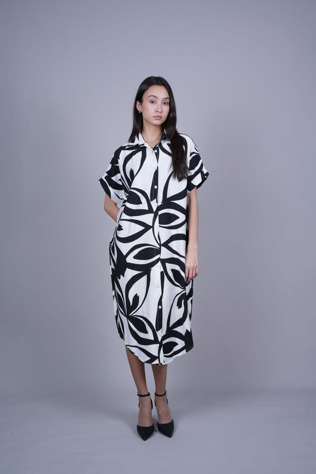 RELAXED FIT COLLARED MIDI DRESS