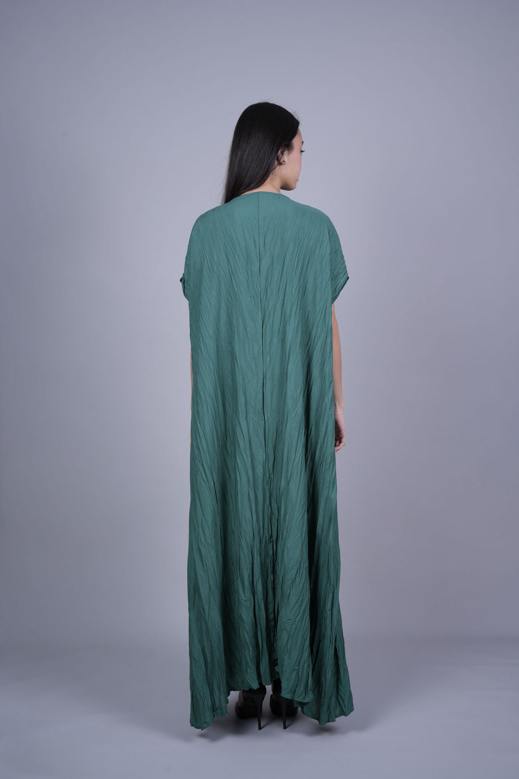 FLOWY CRINKLE MAXI DRESS
