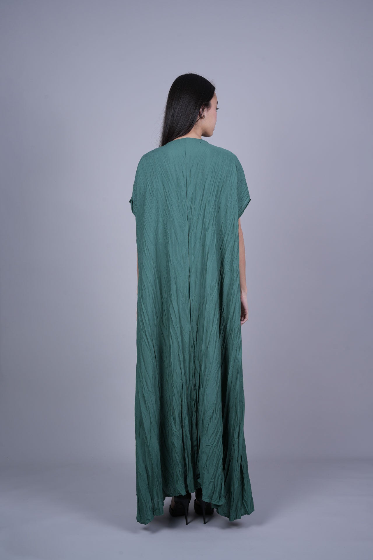 FLOWY CRINKLE MAXI DRESS