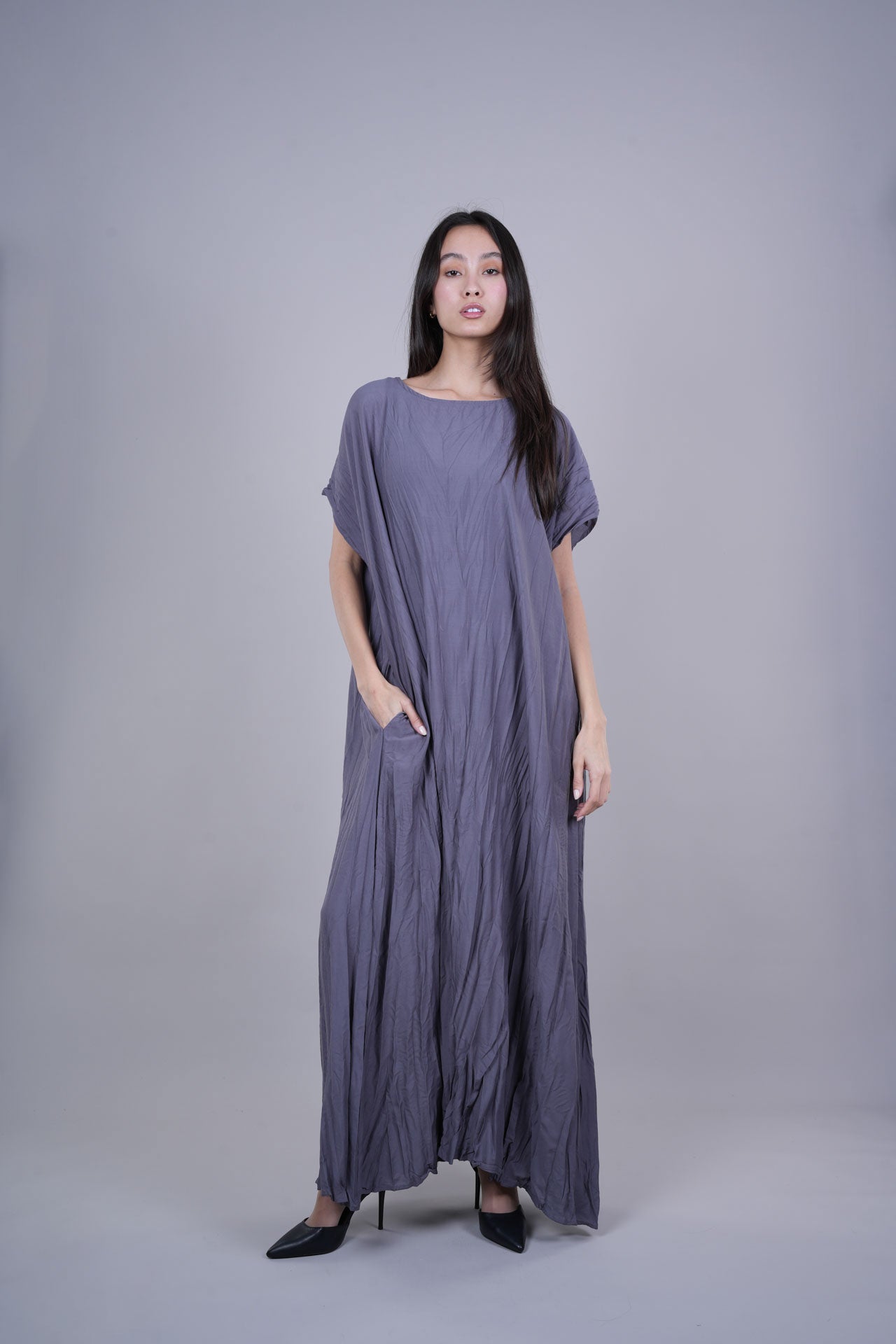 FLOWY CRINKLE MAXI DRESS