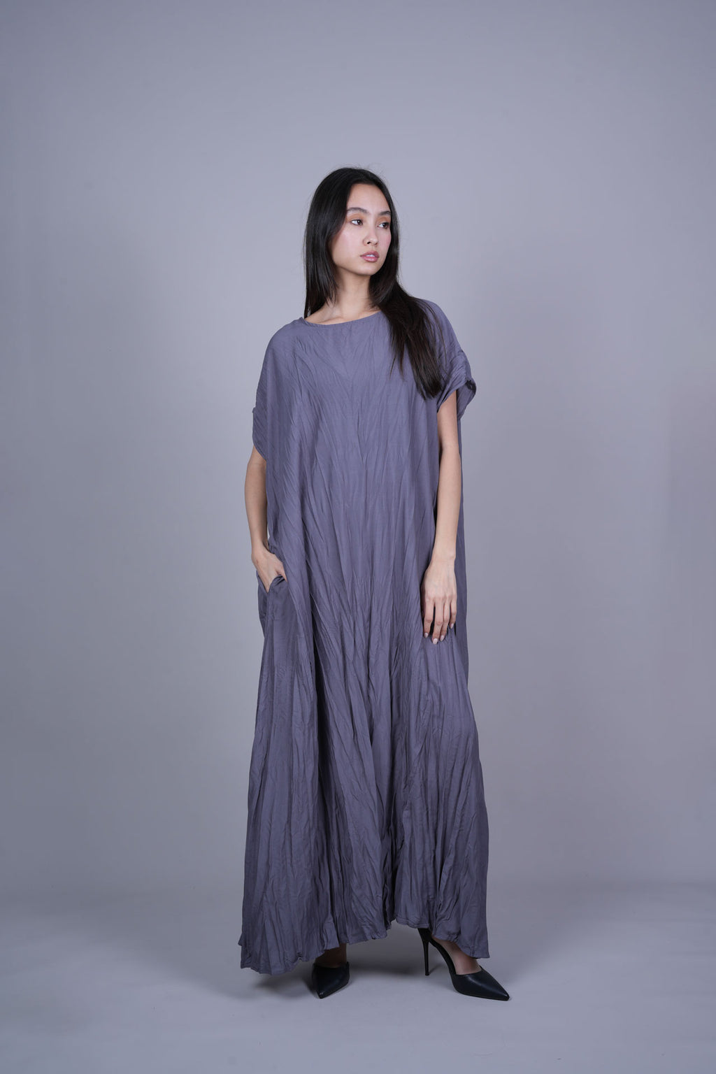 FLOWY CRINKLE MAXI DRESS