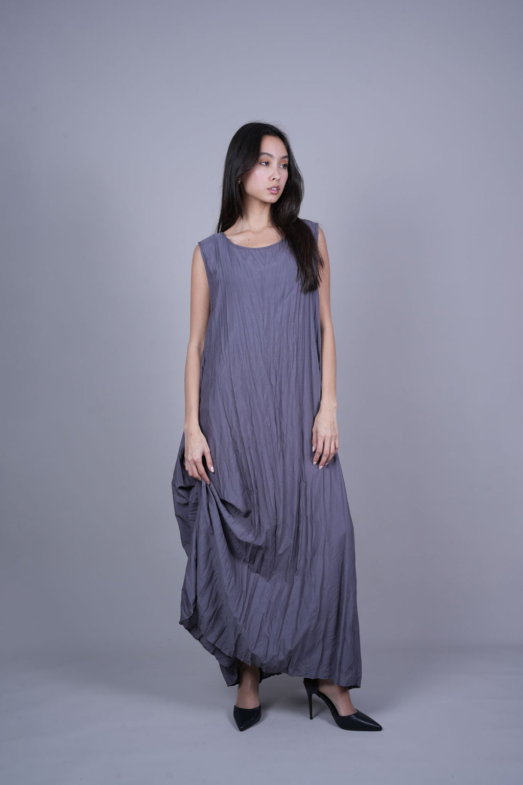 SLEEVELESS OVERSIZED MAXI DRESS