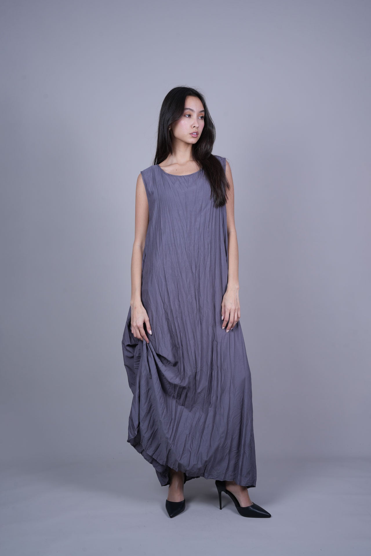 SLEEVELESS OVERSIZED MAXI DRESS
