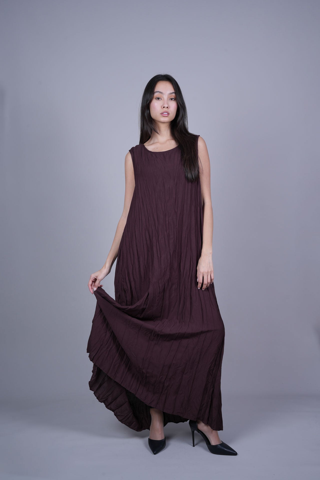SLEEVELESS OVERSIZED MAXI DRESS