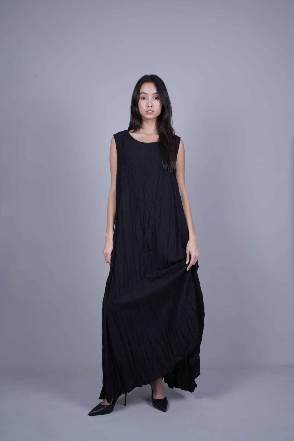 SLEEVELESS OVERSIZED MAXI DRESS