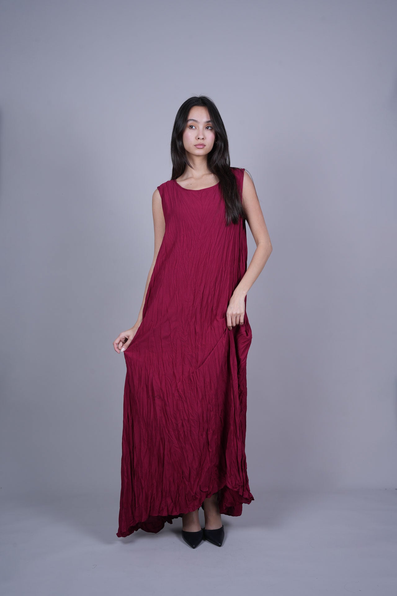 SLEEVELESS OVERSIZED MAXI DRESS