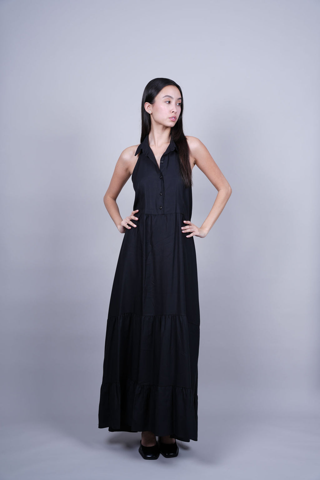 HALTER NECK MAXI DRESS