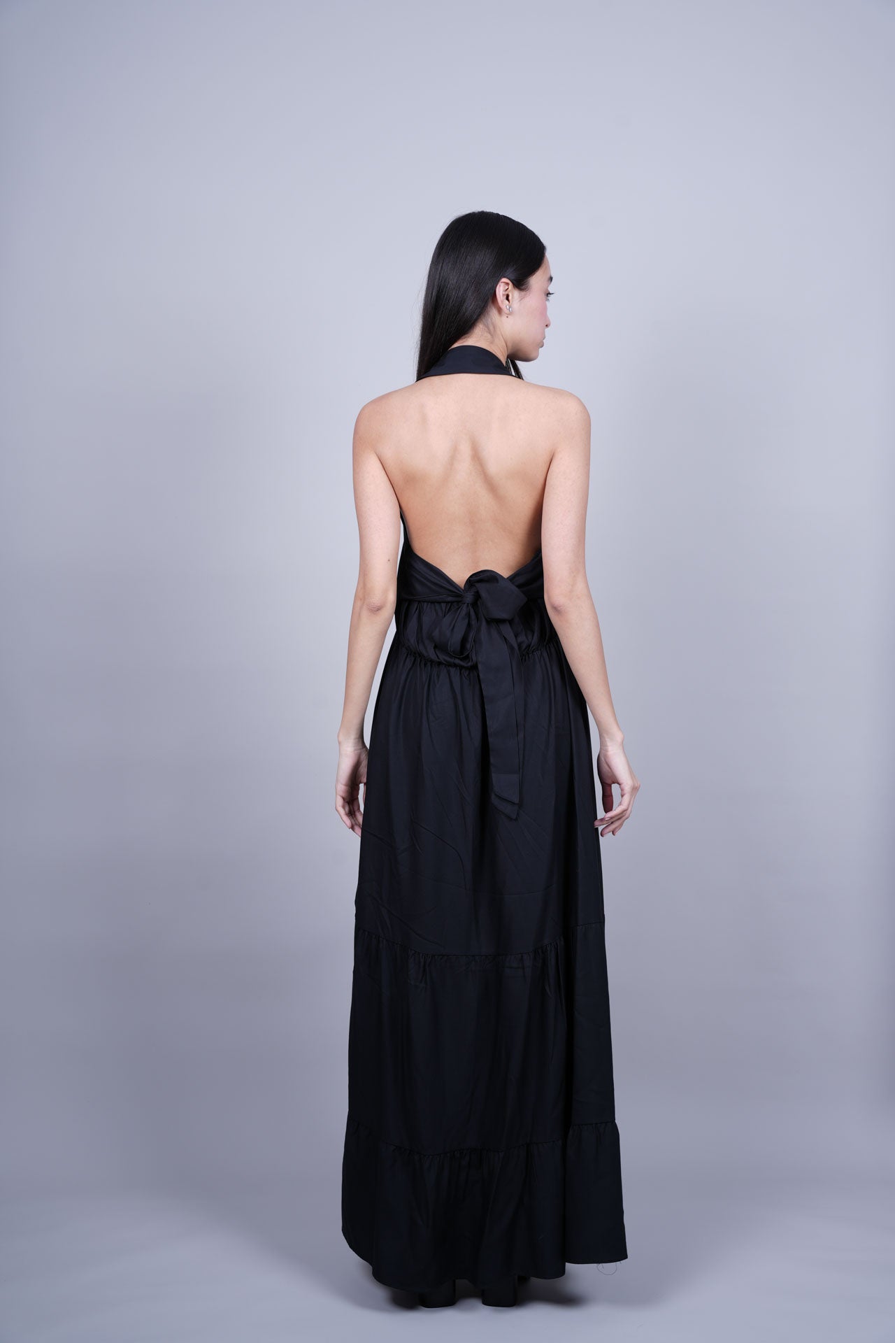 HALTER NECK MAXI DRESS