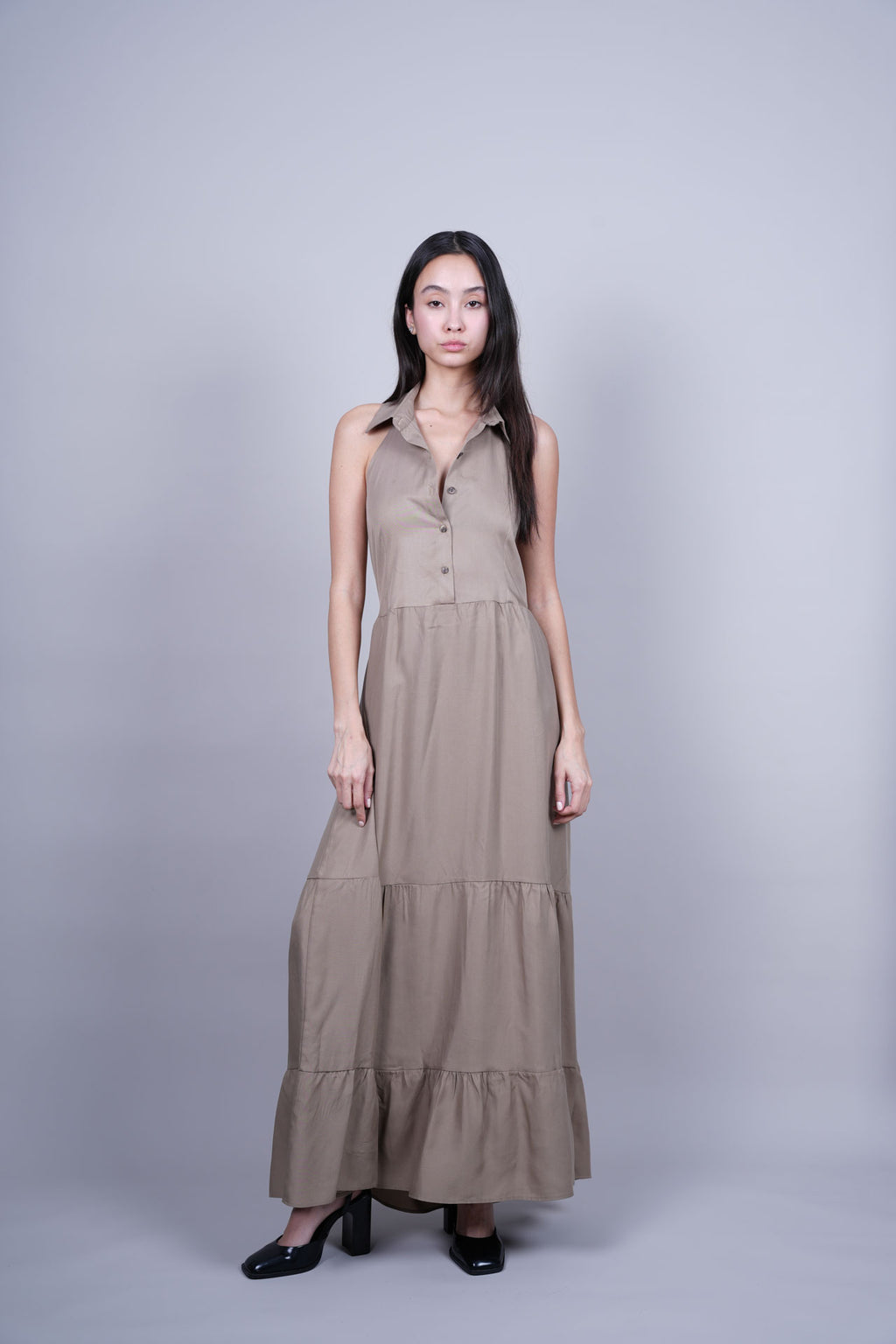 HALTER NECK MAXI DRESS
