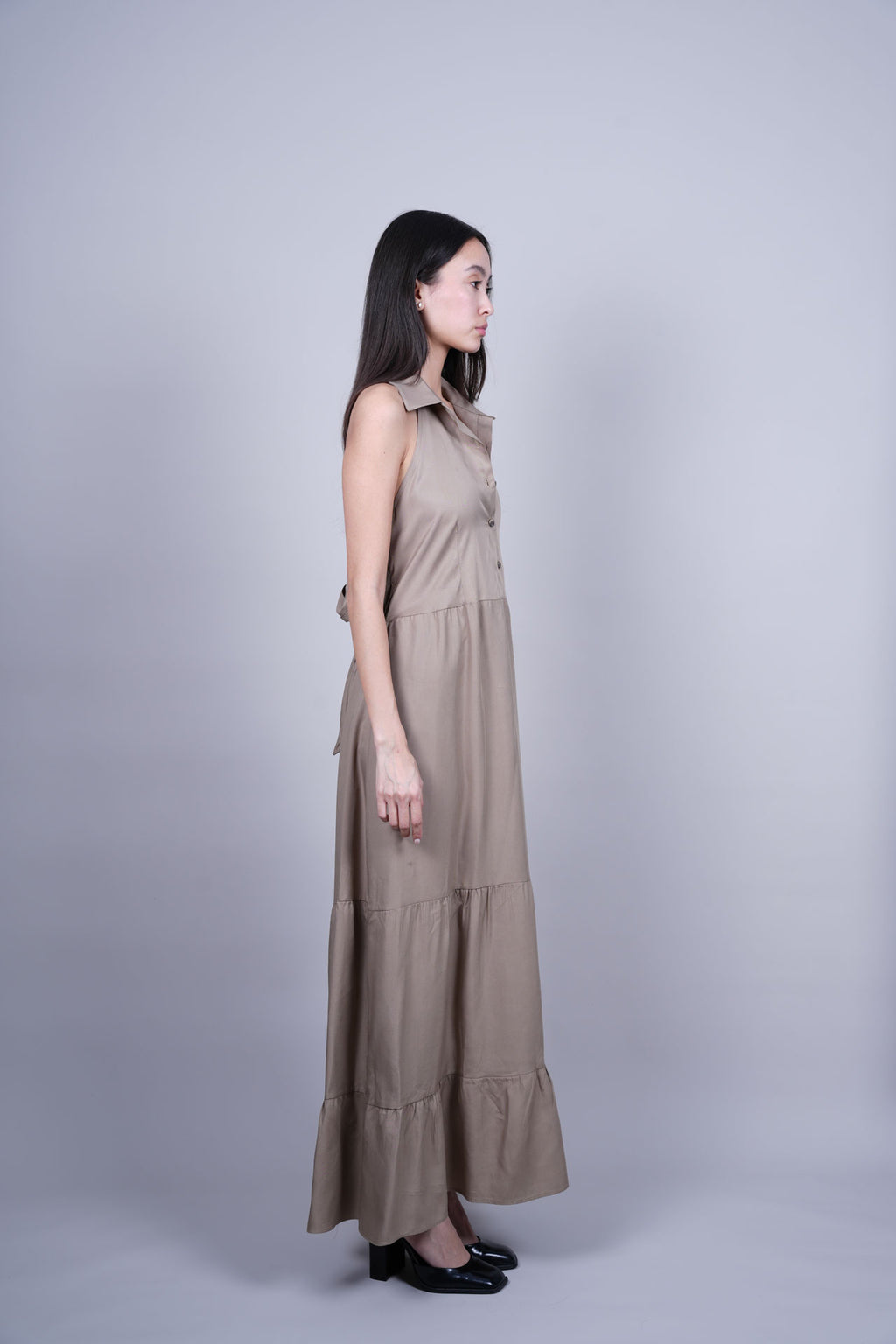 HALTER NECK MAXI DRESS