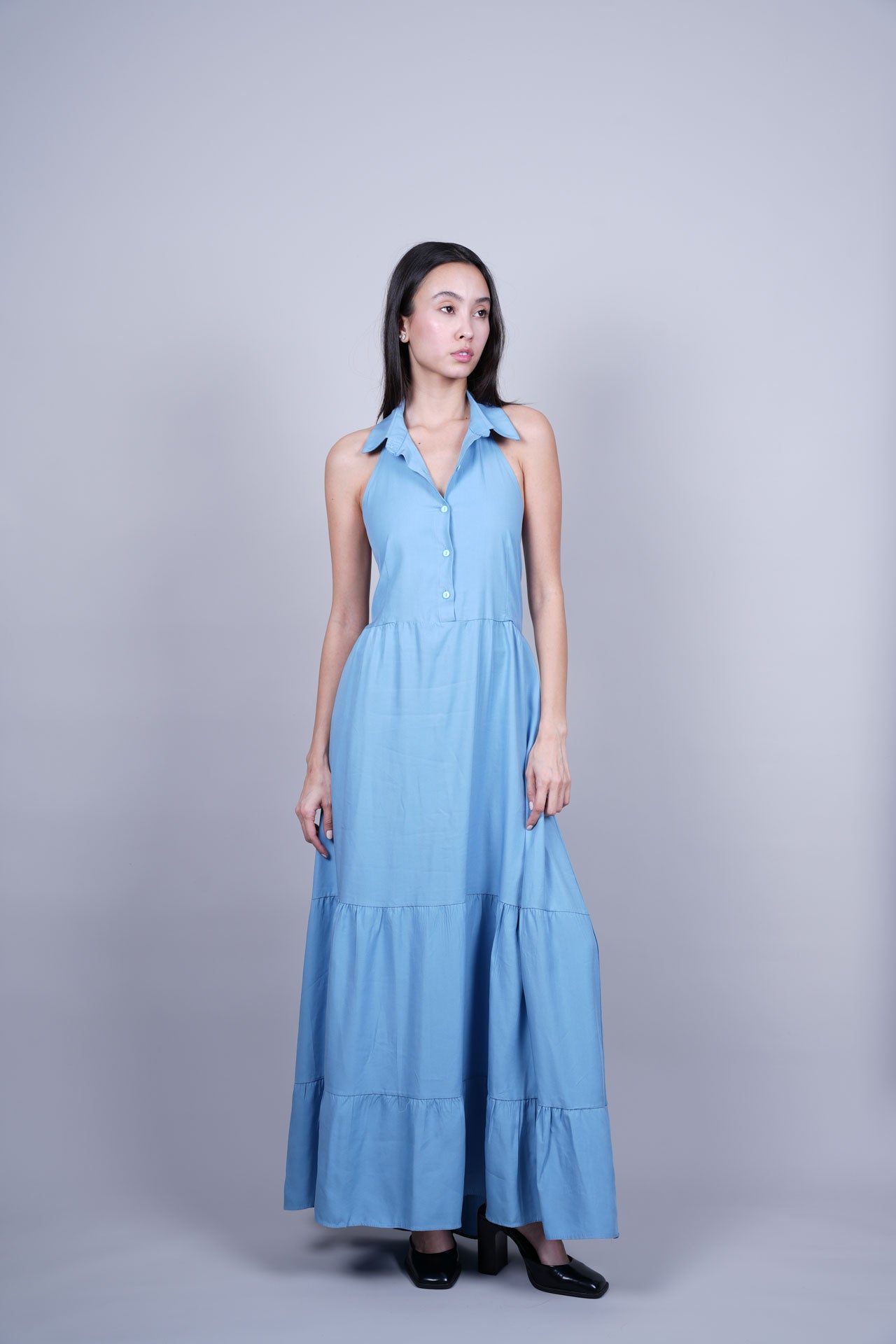 HALTER NECK MAXI DRESS