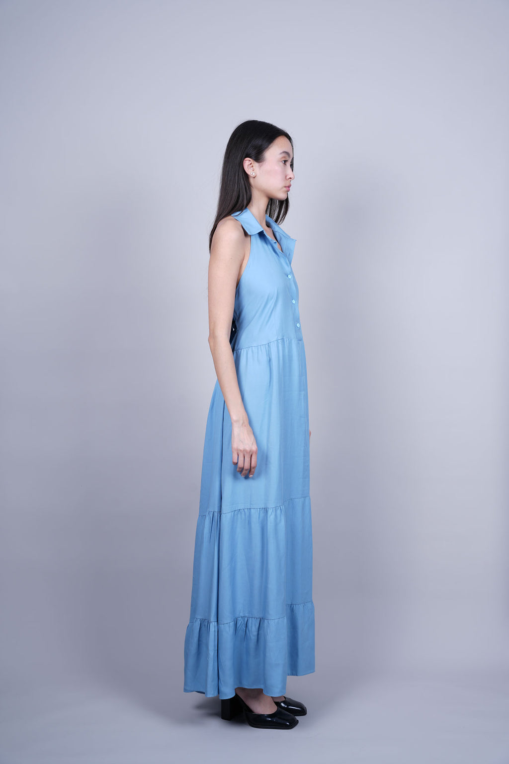HALTER NECK MAXI DRESS
