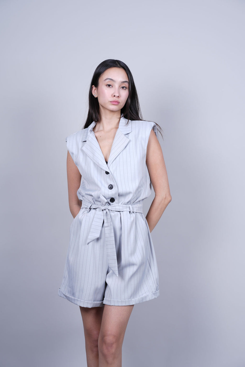 SHOULDER TAILORED SHORT JUMPSUIT