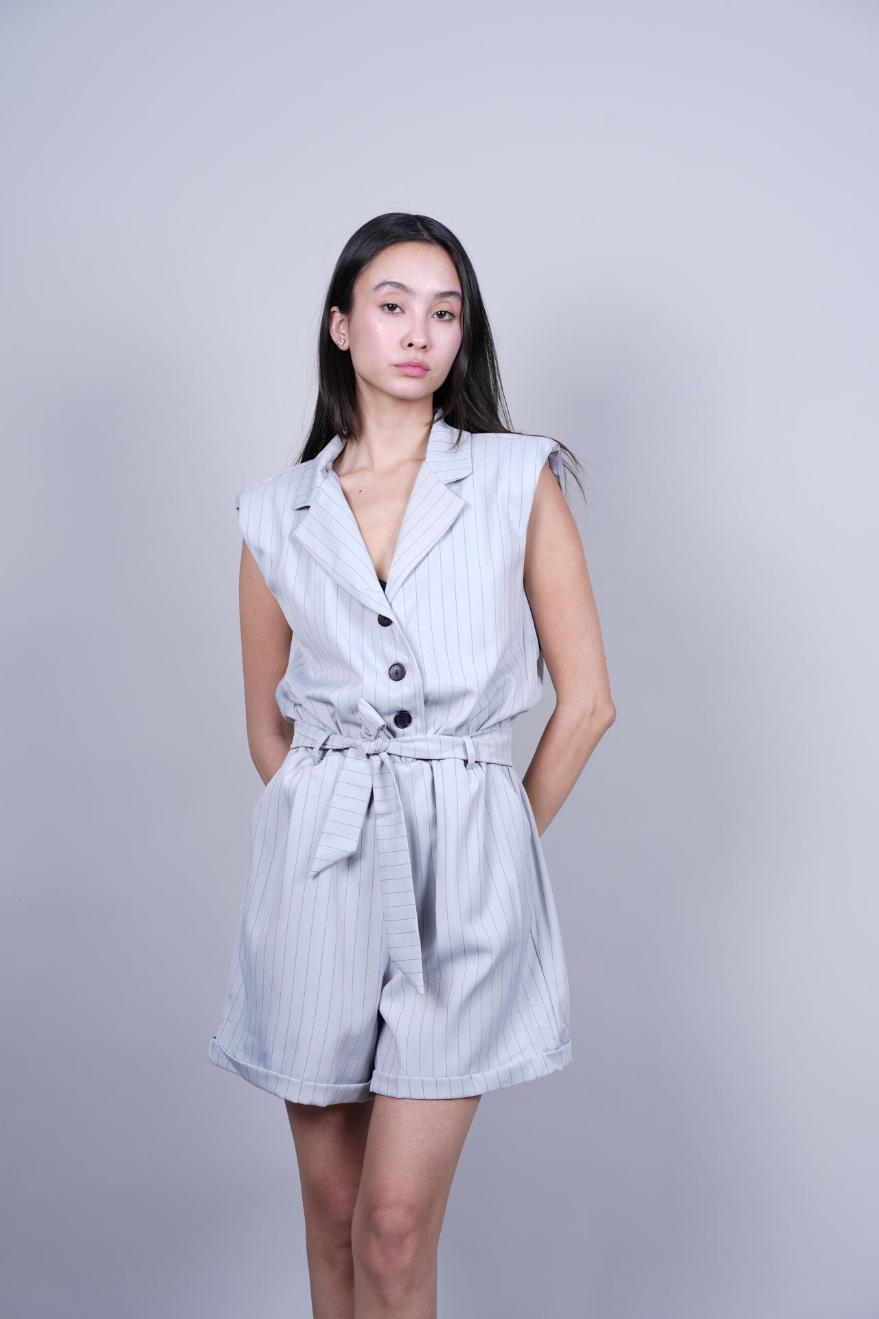SHOULDER TAILORED SHORT JUMPSUIT
