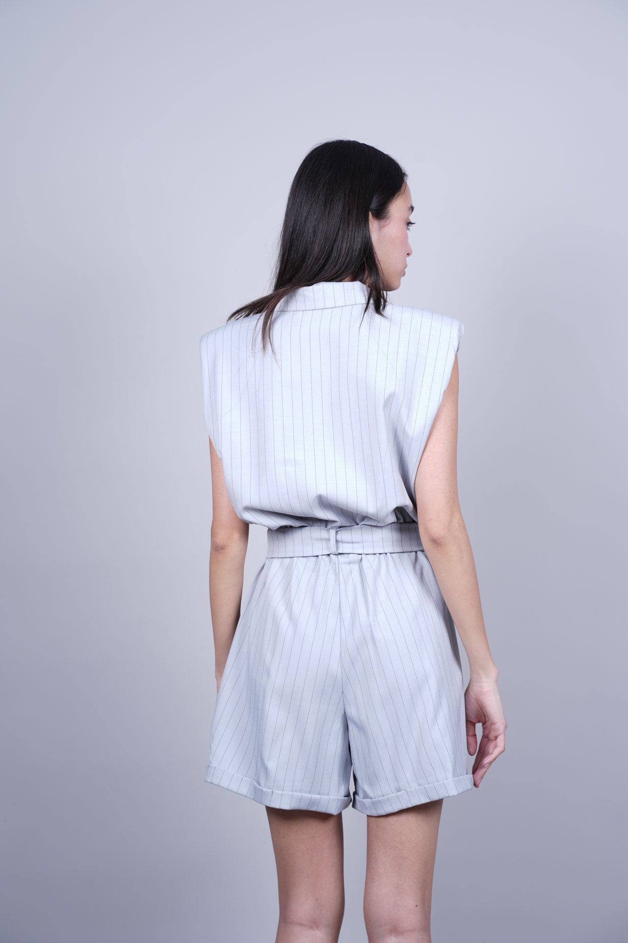 SHOULDER TAILORED SHORT JUMPSUIT