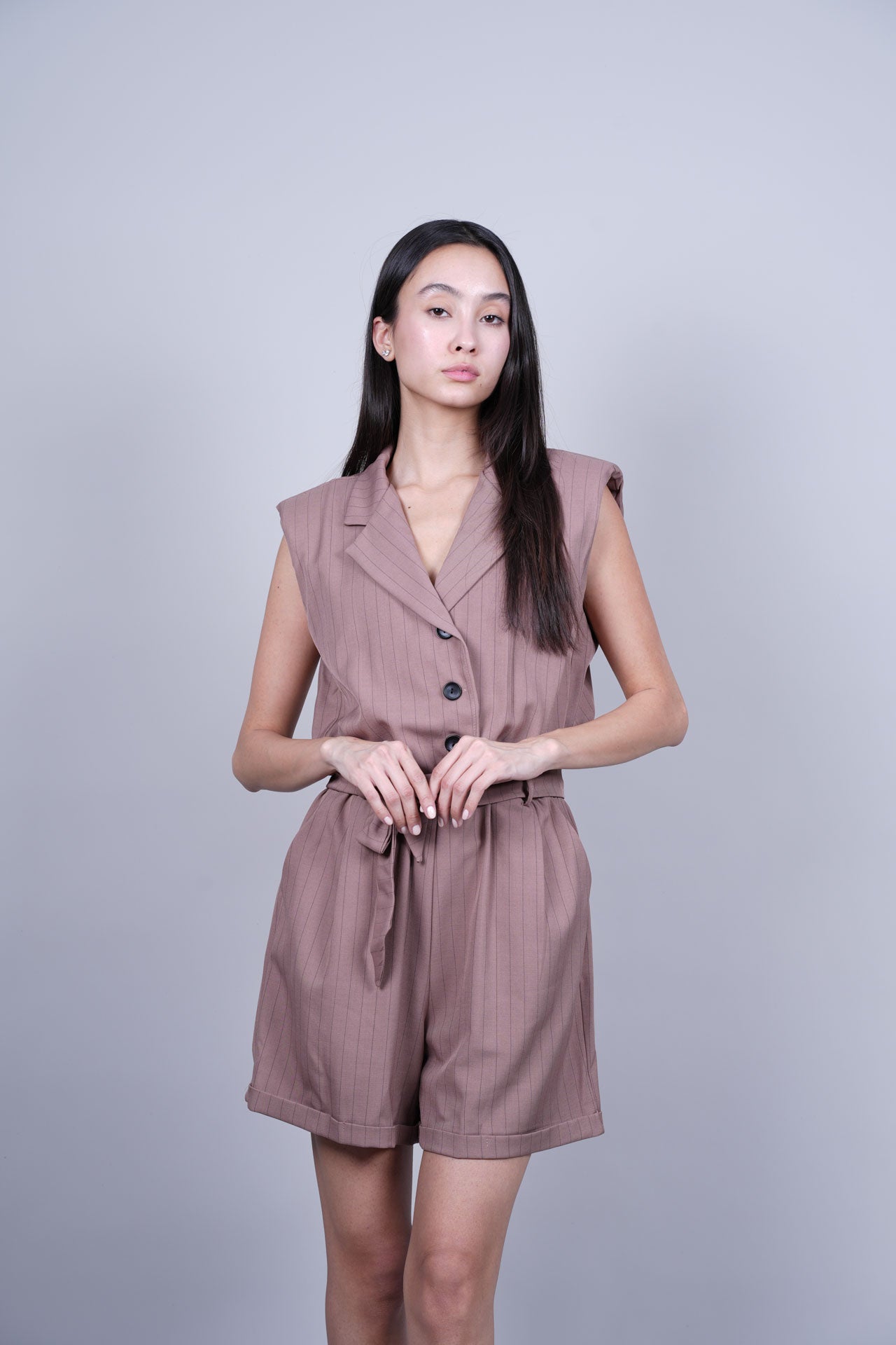 SHOULDER TAILORED SHORT JUMPSUIT