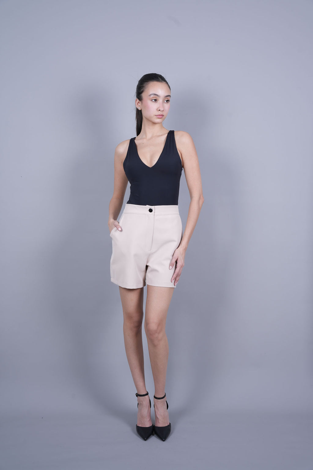 MINIMAL TAILORED SHORTS