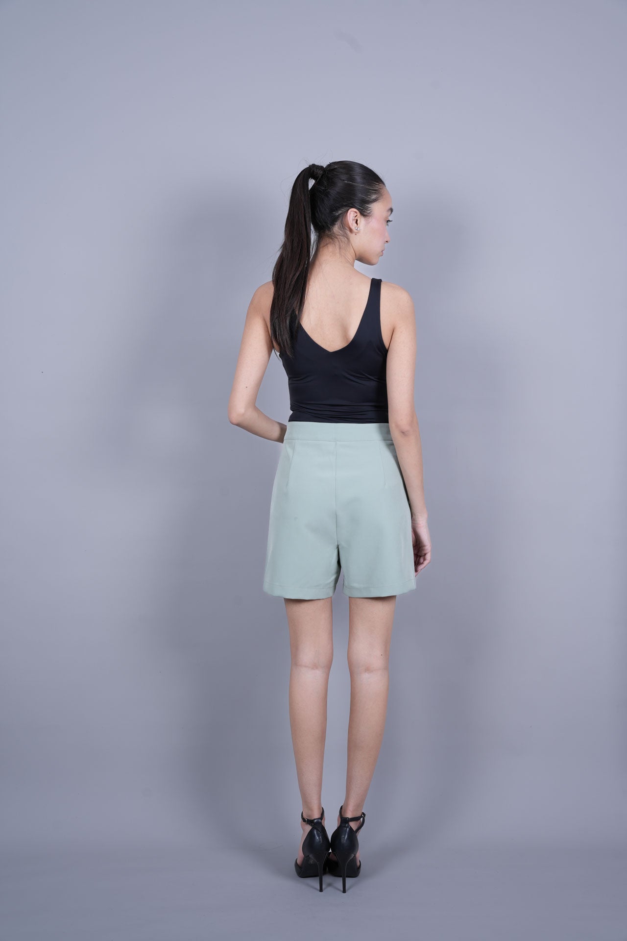 MINIMAL TAILORED SHORTS