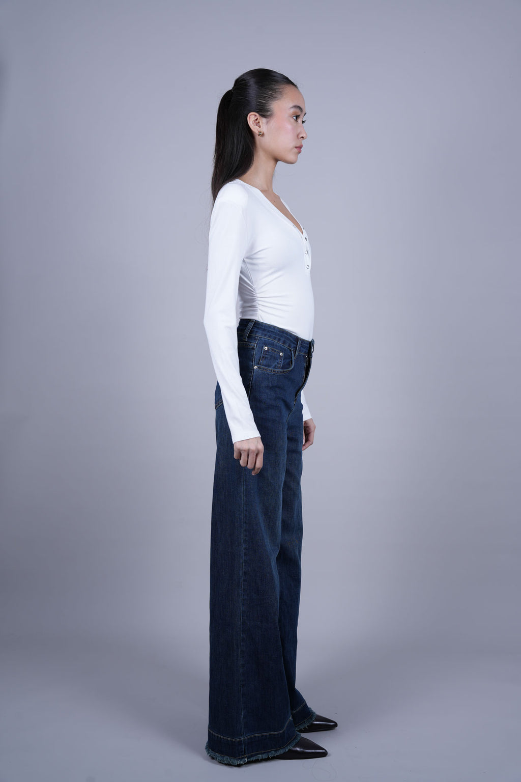 DARK WASH WIDE LEG JEANS