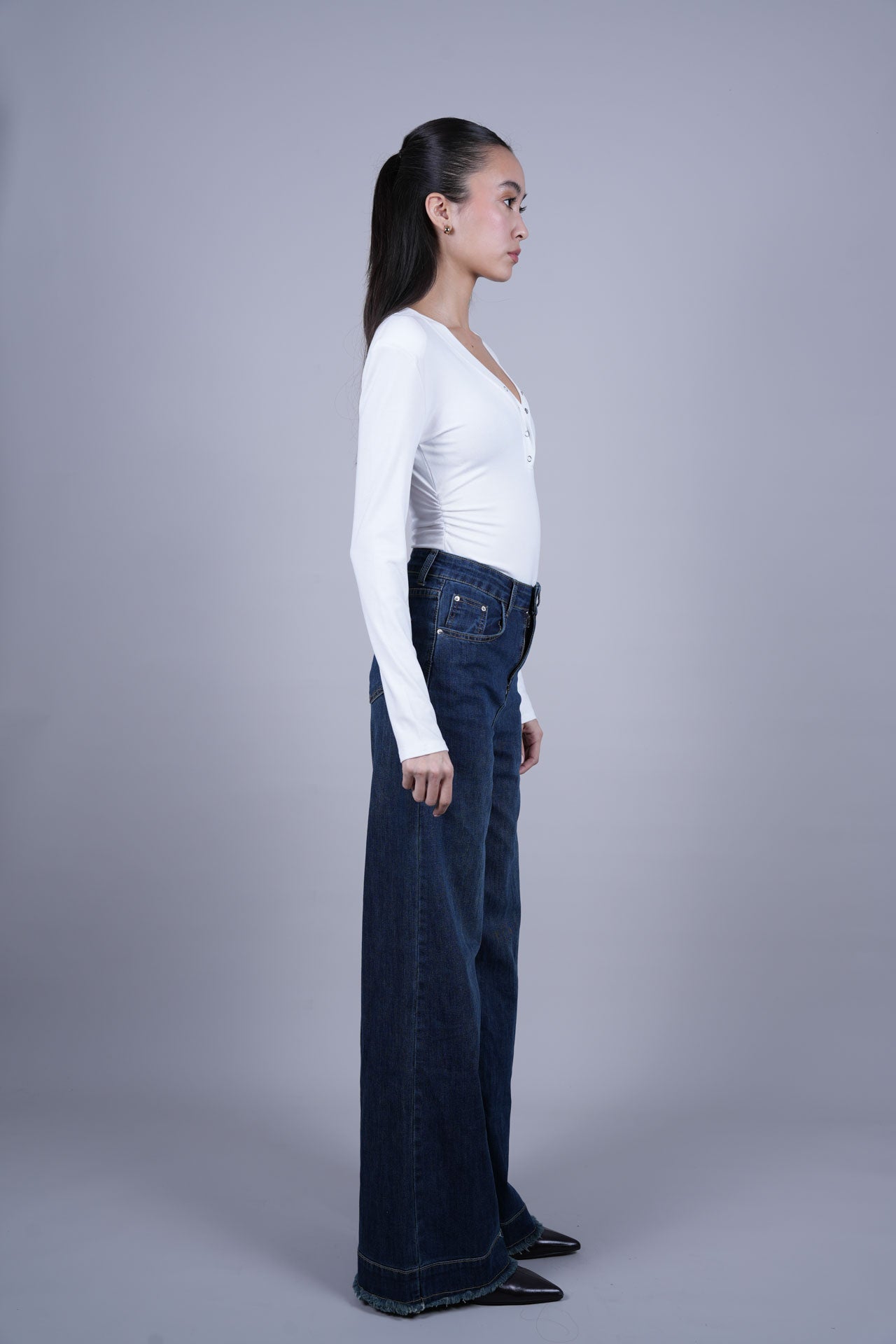 DARK WASH WIDE LEG JEANS