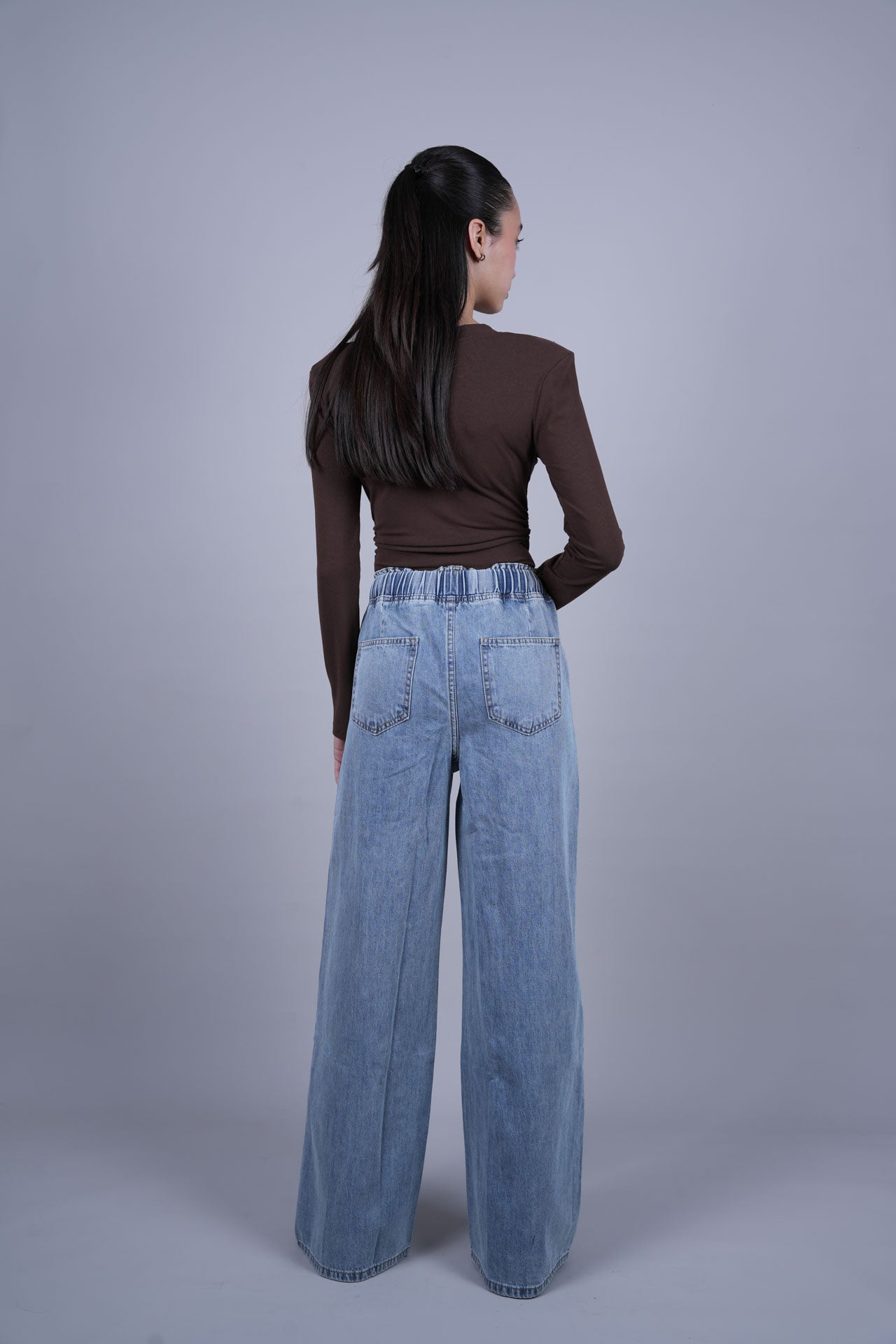 DRAWSTRING WIDE LEG DENIM JEANS – LIGHT WASH