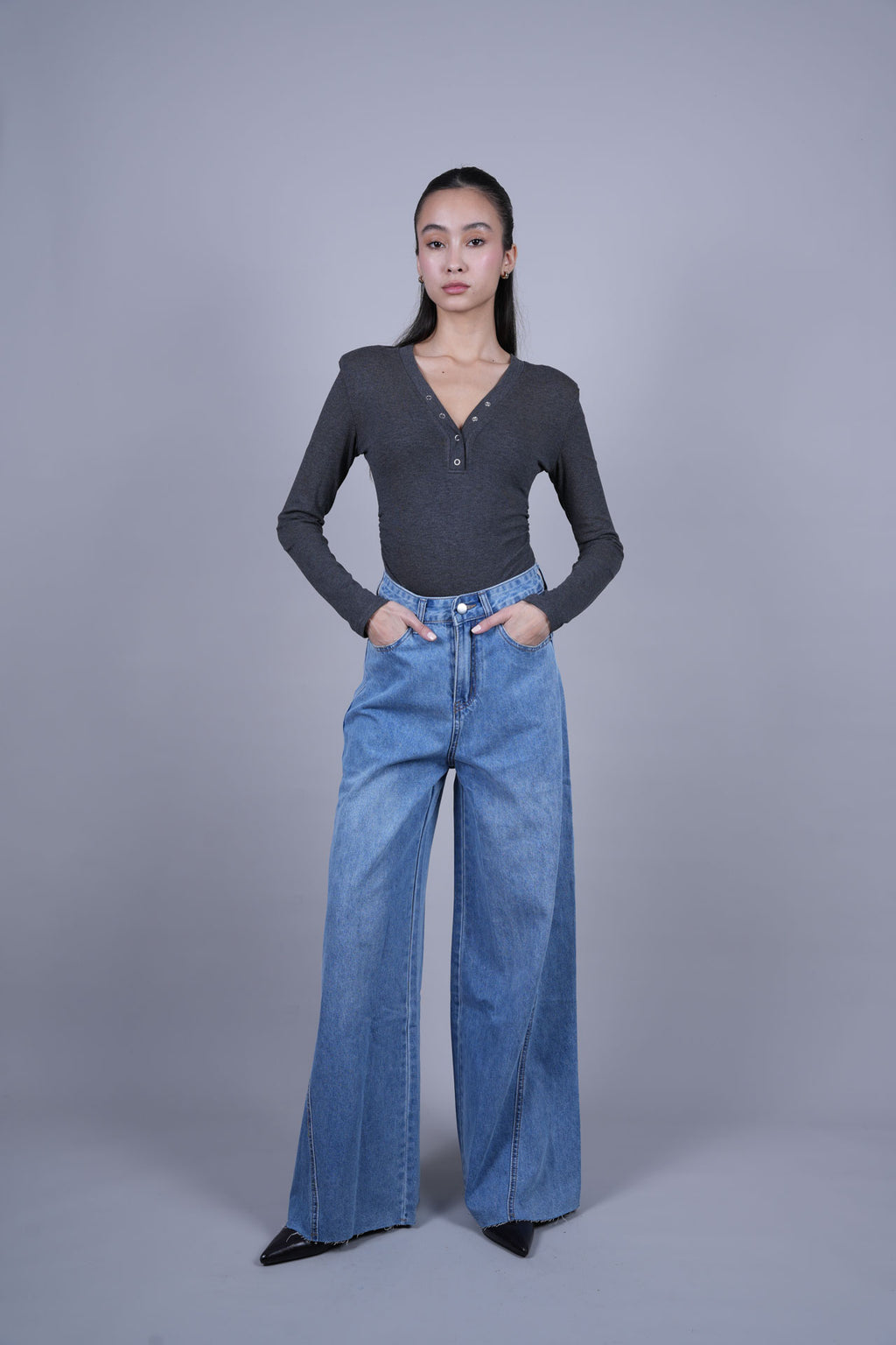 SUPER FLARE DENIM JEANS