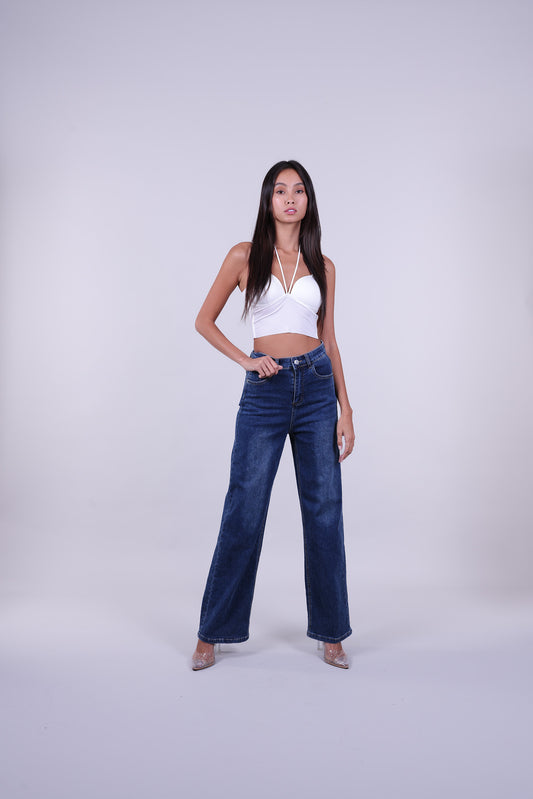 CLASSIC FIT STRAIGHT JEANS