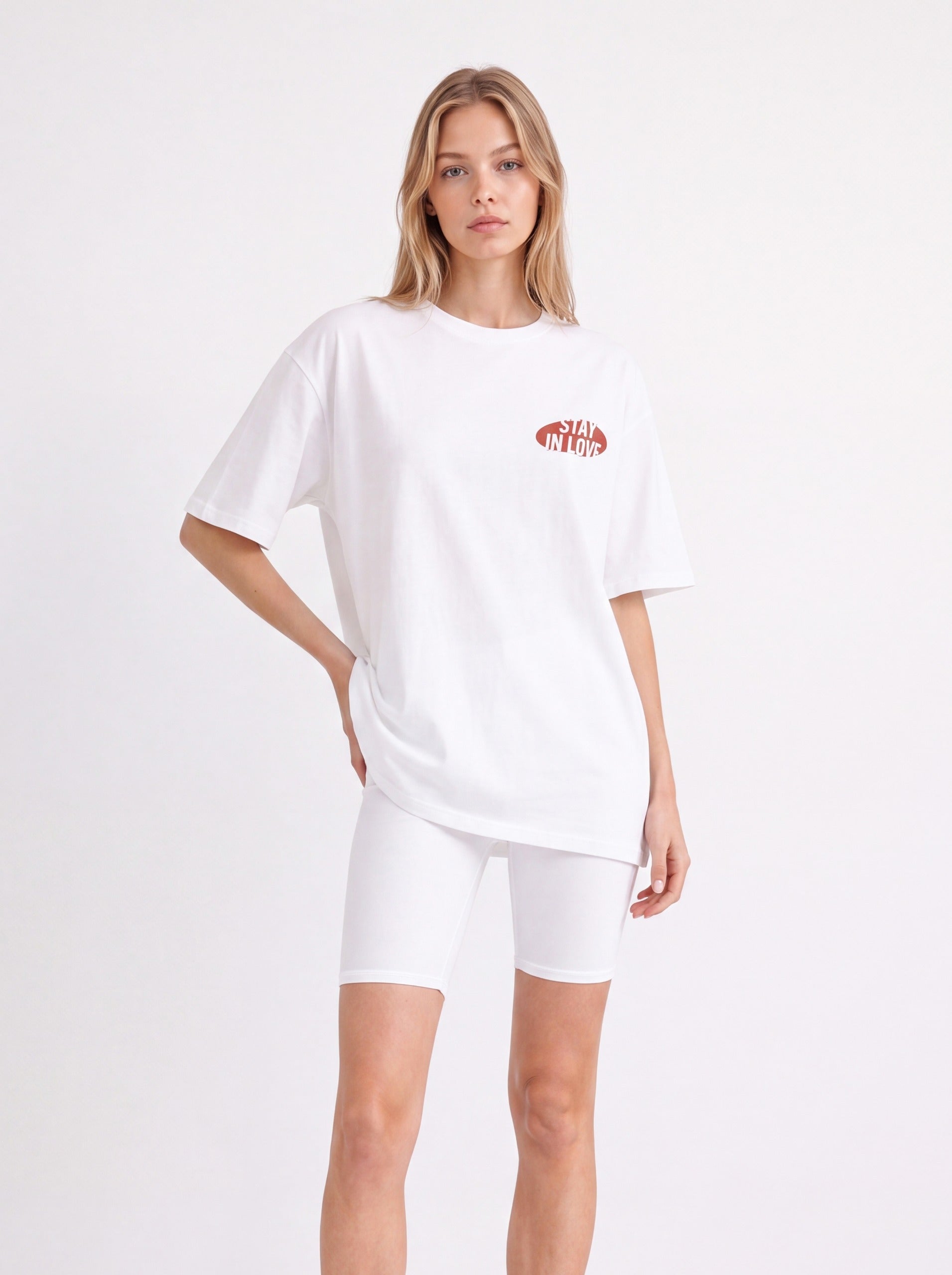 STAY IN LOVE OVERSIZED GRAPHIC T-SHIRT
