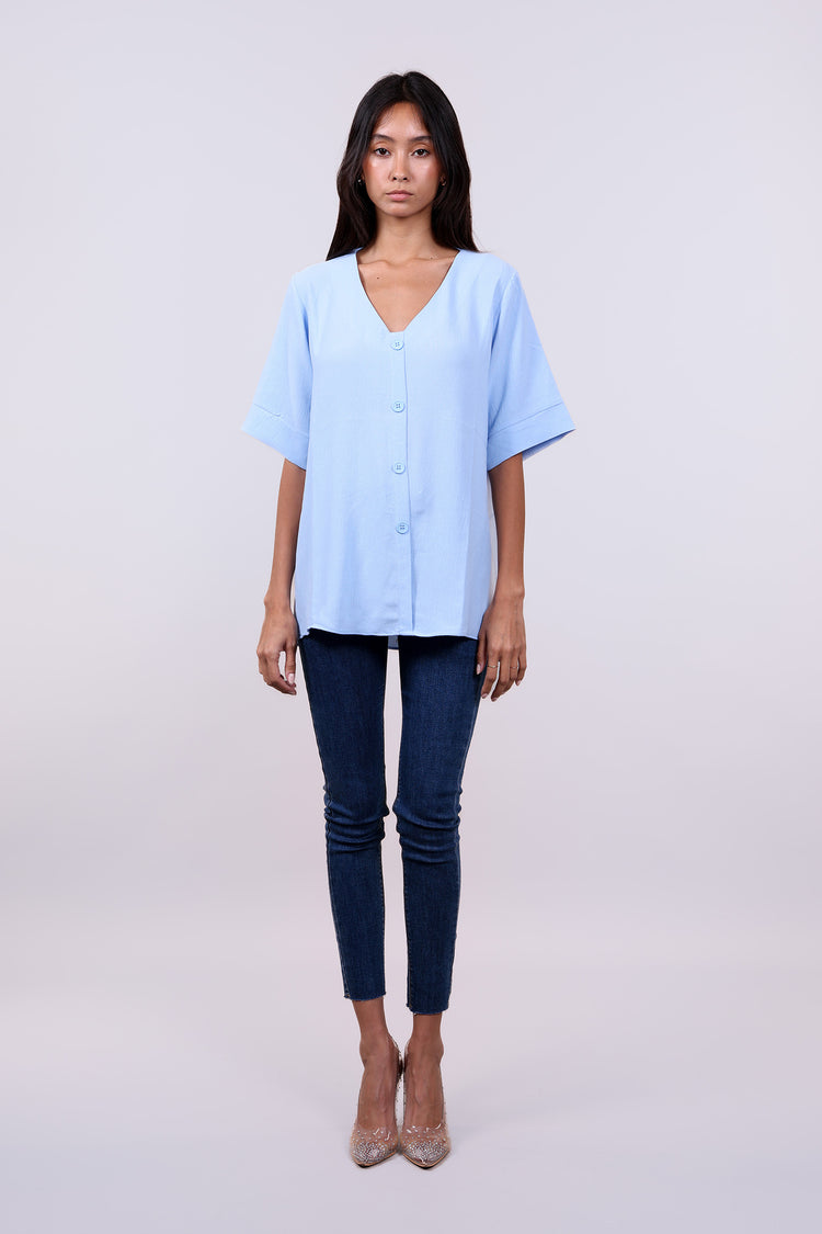 BUTTON-DOWN BLOUSE
